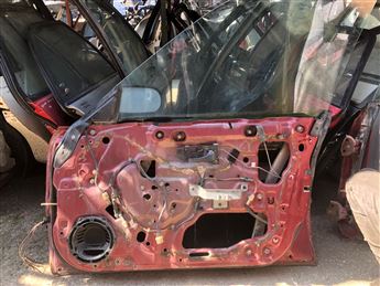 Honda İntegra Sağ Ön Kapı