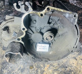 Hyundai Accent 1.3 - 1.5 1994-2000 (Yumurta Kasa) Çıkma Şanzıman