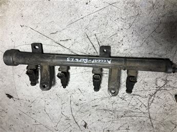 Hyundai Accent 1.3 1995-2000 Enjektör Kütüğü