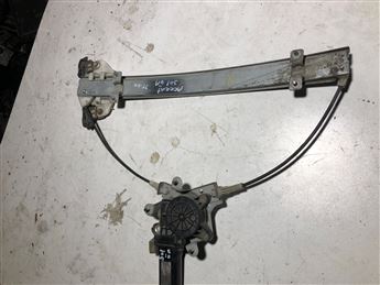 Hyundai Accent 1995-2000 Sol Ön Cam Krikosu