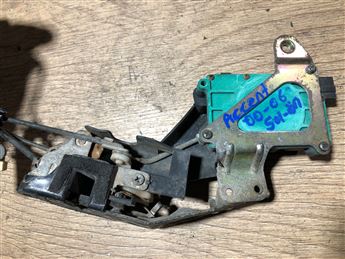 Hyundai Accent Milenyum 2000-2006 Sol Ön Kapı Kilidi