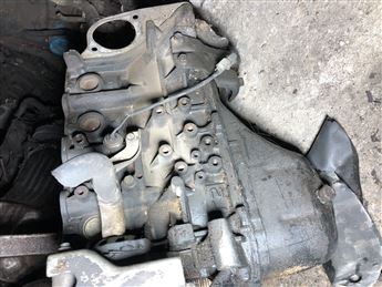 Hyundai Elantra 1.6 -1.8 Yarım Motor