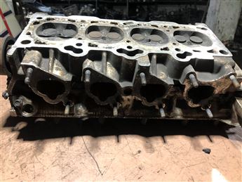 Hyundai Elantra FX Coupe 1.8-2.0 16V 1996-00 Silindir Kapağı