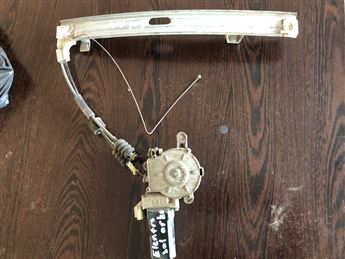 Hyundai Elantra Sol Arka Cam Krikosu