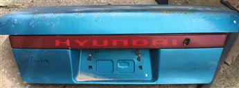 Hyundai Elantra1993-1996 Arka Reflektör