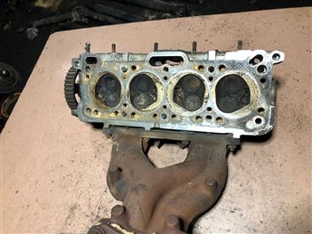 Hyundai Excel Lancer Colt 1.5 8V Silindir Kapağı