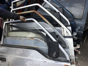 Hyundai H100 1996-2004 Sağ Ön Kapı