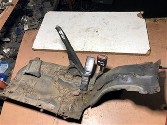 Hyundai H100 El Freni Kolu Bağlantı Sacı