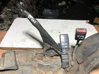 Hyundai H100 El Freni Kolu Bağlantı Sacı