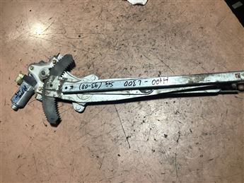 Hyundai H100 L300 1993-2008 Sağ Ön Kapı Cam Krikosu