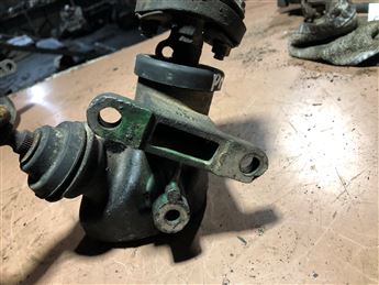 Hyundai H100 L300 Direksiyon Aktarma Yardımcı Dişlisi Kutusu