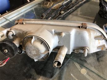 Hyundai H100 Panelvan Sağ Ön Farı - Oto Çıkma Parça