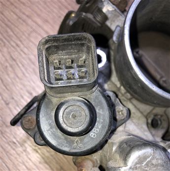 Hyundai Sonata 1990-1995 Gaz-Boğaz Kelebeği (Rolanti Sensörlü)