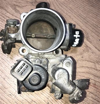 Hyundai Sonata 1990-1995 Gaz-Boğaz Kelebeği (Rolanti Sensörlü)
