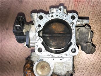 Hyundai Sonata 1990-1995 Gaz-Boğaz Kelebeği (Rolanti Sensörlü)