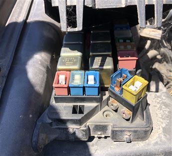 Hyundai Sonata 1995 Sigorta Tablası Kutusu