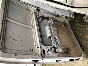 Hyundai Starex 2000-2009 (Kapalı-Camsız) Sağ Sürgü