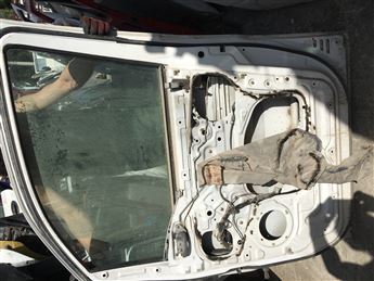 Hyundai Starex 2000-2009 Sağ Ön Kapı