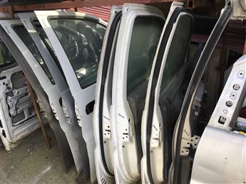 Hyundai Starex 2000-2009 Sol Ön Kapı