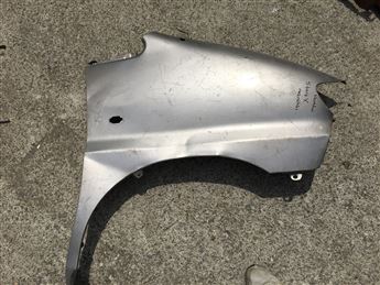 Hyundai Starex Sağ Ön Çamurluk