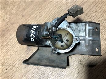 İveco 35.9 65.9 1990-2004 Ön Cam Silecek Motoru