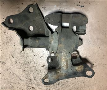 Kia Sephia Motor Takozo Şanzıman Bağlantı Braketi