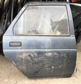 Lada Vega Sağ Arka Kapı