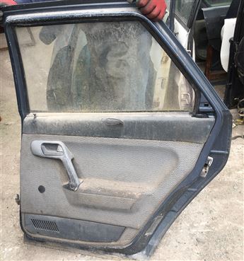 Lada Vega Sağ Arka Kapı