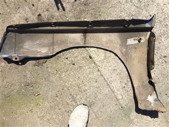 Lada Vega Sağ Ön Çamurluk