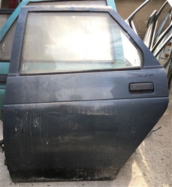 Lada Vega Sol Arka Kapı