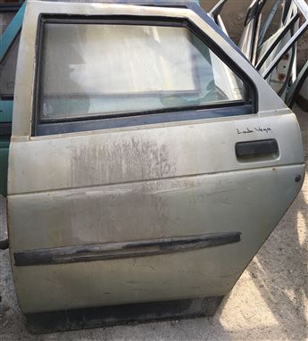 Lada Vega Sol Arka Kapı