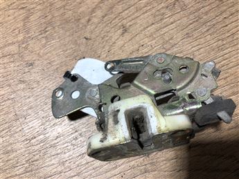 Mazda 323 1990-1996 Sol Arka Kapı Kilidi