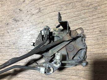 Mazda 323 1990-1997 Sağ Ön Kapı Kilidi
