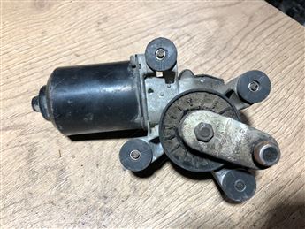 Mazda 323 1994-1998 Ön Cam Silecek Motoru (2)