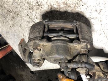 Mazda 323 Familia 1989-1994 Sağ Ön Taşıyıcı Disk Porya