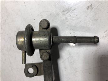 Mazda 323 Familia Kia Sephia Benzin Basınç Regülatörü 195300-1651