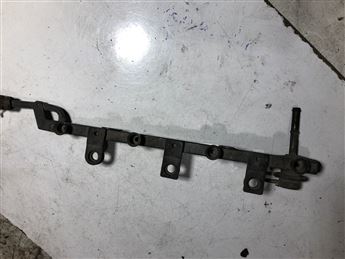 Mazda 323 Familia Kia Sephia Enjektör Kütüğü-  Basınç Regülatörü 195300-1651