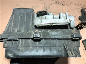 Mazda 323 MX-5 1990-1994 Hava Filtre Kutusu