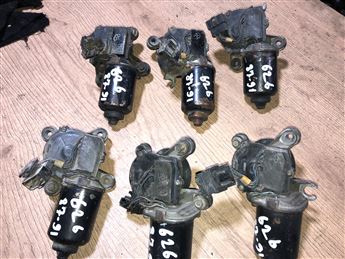 Mazda 626 1987-1991 Ön Cam Silecek Motoru (2)