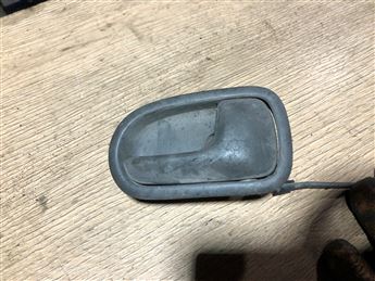 Mazda 626 1992-1997 Sağ Arka Kapı Kilidi-İç Açma Kolu