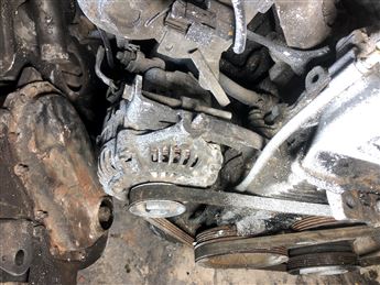 Mazda 626 2.0 16V Enj. 1992-1995 Çıkma Şarj Dinamosu