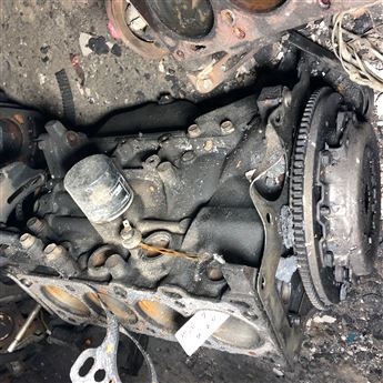 Mazda 626 2.0 Yarım Motor