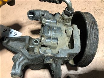 Mazda 626 GD 1988-1992 Hidrolik Direksiyon Pompası (G211 32 600D)