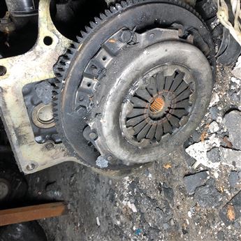 Mazda 626 Karbüratörlü Çıkma Yarım Motor