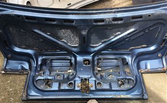 Mazda 626 Sedan 1990-1993 Çıkma Bagaj Kapağı