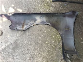 Mazda 626 (Yumurta Kasa) Sağ Ön Çamurluk