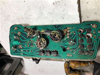 Mazda E2200 1991-1997 Kilometre Saati Gösterge Paneli (2)