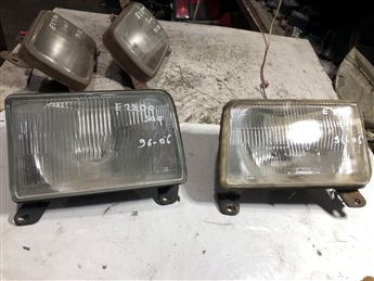 MAzda E2200 1996-2006 Sağ Far