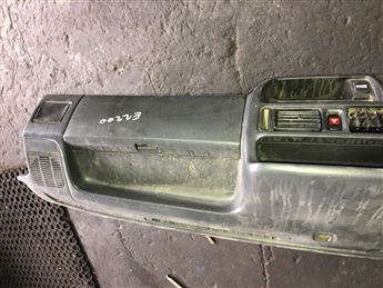 Mazda E2200 1998-2001 Göğüslük Torpido