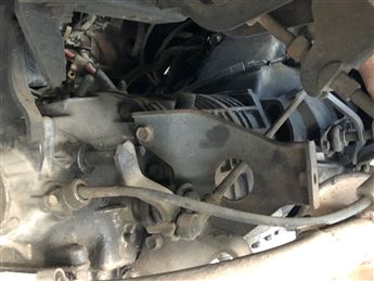 Mazda E2200 Çıkma Kamyonet Şanzımanı